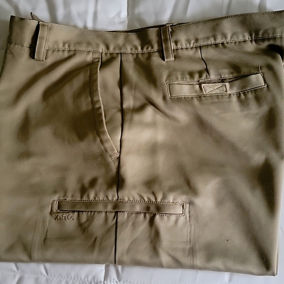 Izod Golf Shorts - Picture 1 of 2